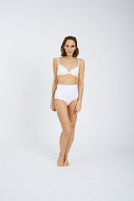 Carregar imagem para o visualizador da galeria, Laura Cotton Ostomy Panty - Pré-venda