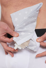 Carregar imagem no visualizador da galeria, Ostomy Pouch Cover Easy Open Cotton - Grey