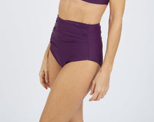 Carregar imagem para o visualizador da galeria, Ostomy High Waist Bikini Bottoms Victoria - Pré-venda